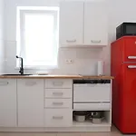 Lena. * Premantura
