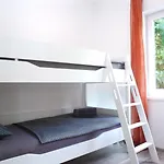 Lena. * Premantura
