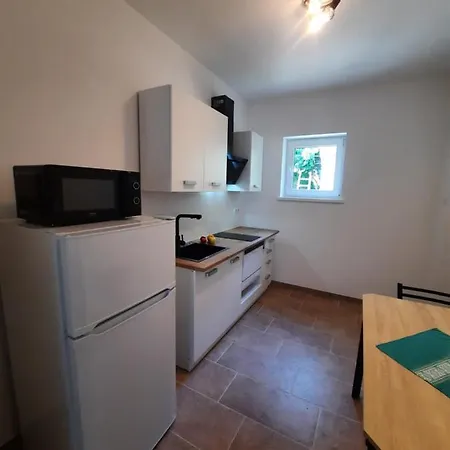 Lena. Apartament