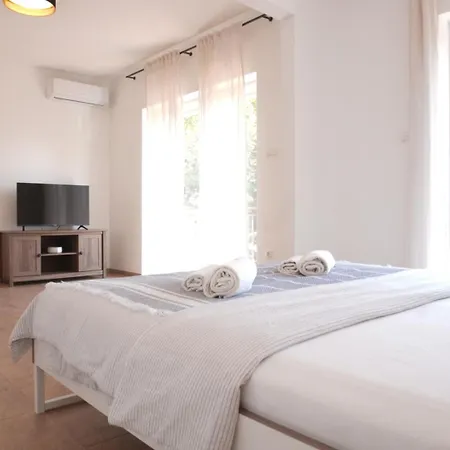 Lena. Appartement Premantura