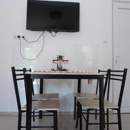 Lena. Appartement *